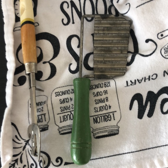 Antique Kitchen Tools - Picture 2 of 10